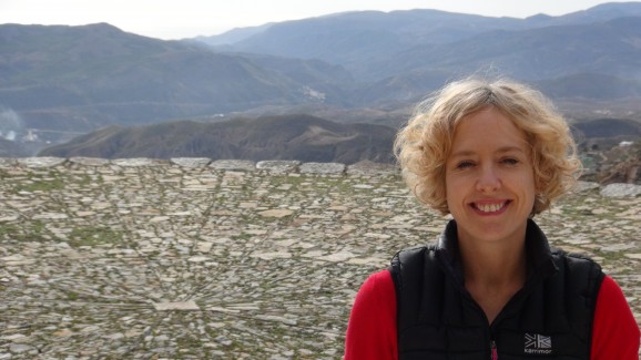 Anna Kemp, Un Teatro Para Todos