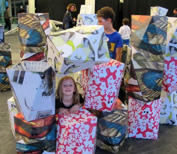 Using the cardboard taburetes (stools) as building blocks. Using the cardboard taburetes (stools) as building blocks.