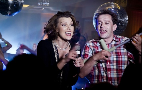 Milla Jovovich in Lucky Trouble