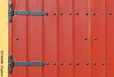 The Symbolic colours of the Seville Bullring. © Michelle Chaplow