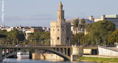 On a map its plain to see that the Guadalquivir river runs right through the historic centre of Seville. © MIchelle Chaplow