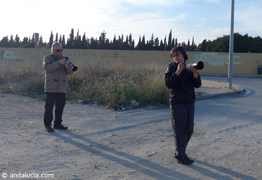 Plane spotters at Malaga Airport. © andalucia.com