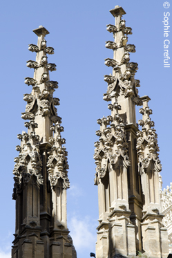 Royal Chapel decorated in Gothic style. Royal Chapel decorated in Gothic style. © Sophie Carefull