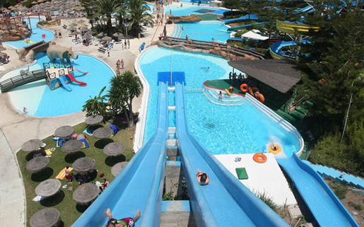 Kamikaze slides make for great races. © Parque Acuatico Mijas