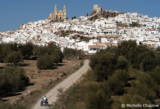 The town of Olvera where this via verde begins and continues to Puerto Serrano. © Michelle Chaplow The town of Olvera where this via verde begins and continues to Puerto Serrano. © Michelle Chaplow .