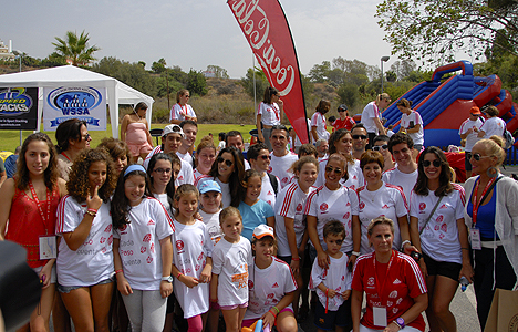 © Rebekah Thompson Eva Longoria meets participants of the Dynamic Walk-A-Thon © Rebekah Thompson Eva Longoria meets participants of the Dynamic Walk-A-Thon