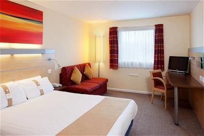Holiday Inn Express Cardiff Airport Holiday Inn Express Cardiff Airport