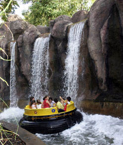 Exciting water rides at Isla Magica, Seville. © Isla Magica
