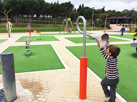 Los Tres Jardines | Children