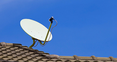 Watch your favourite TV programmes in your Spanish home with Satellite TV. © iStock