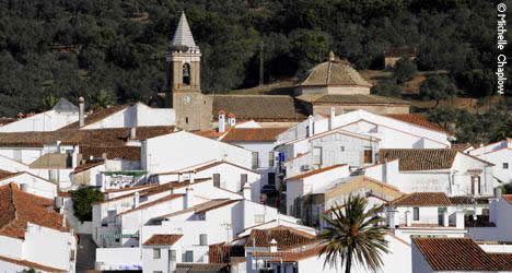 The village of Higuera de la Sierra and the church of San Sebastian © Michelle Chaplow