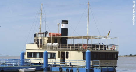 Ferry from Playa Bajo de Guia over the river to the Parque Nacional de Doñana. © Michelle Chaplow