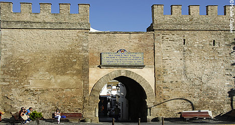 The Moorish gateway to the old town of Tarifa. © Michelle Chaplow The Moorish gateway to the old town of Tarifa. © Michelle Chaplow