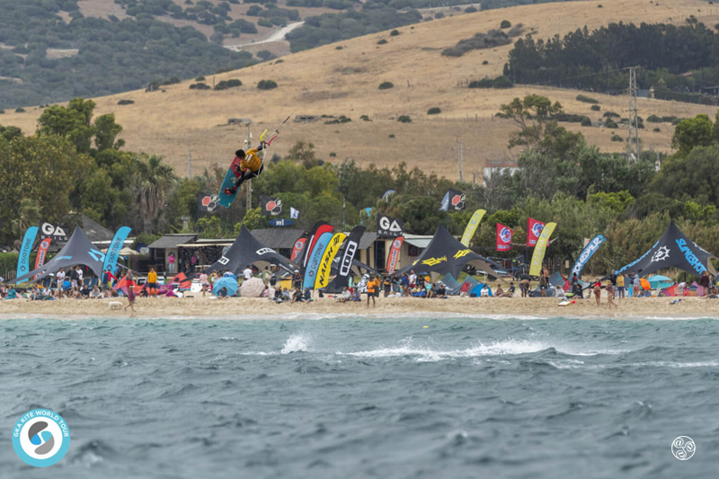 Strapless Kitesurfing in Tarifa Tarifa Pro 2019 Air Games GKA Kite