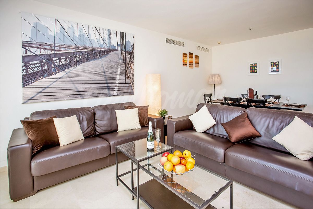 Ground Floor Apartment for sale in Estepona - Photo by Campomar