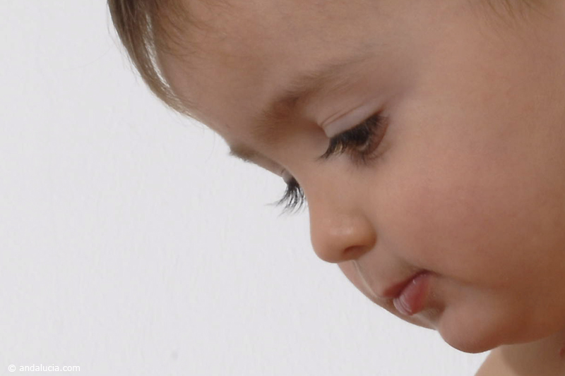 Andalusian customs for feeding your baby © Michelle Chaplow