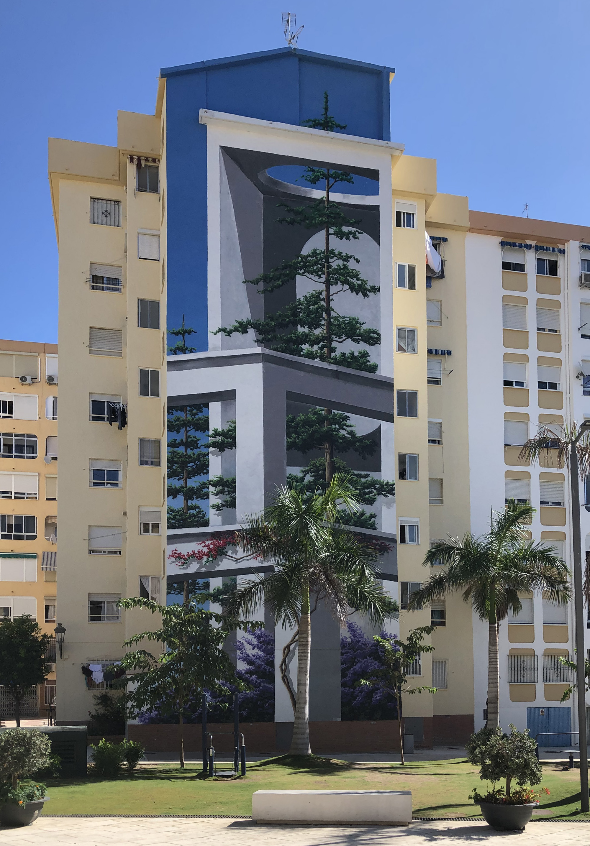 Simbiosis Simbiosis by José Fernández Ríos © Brendan Kehoe