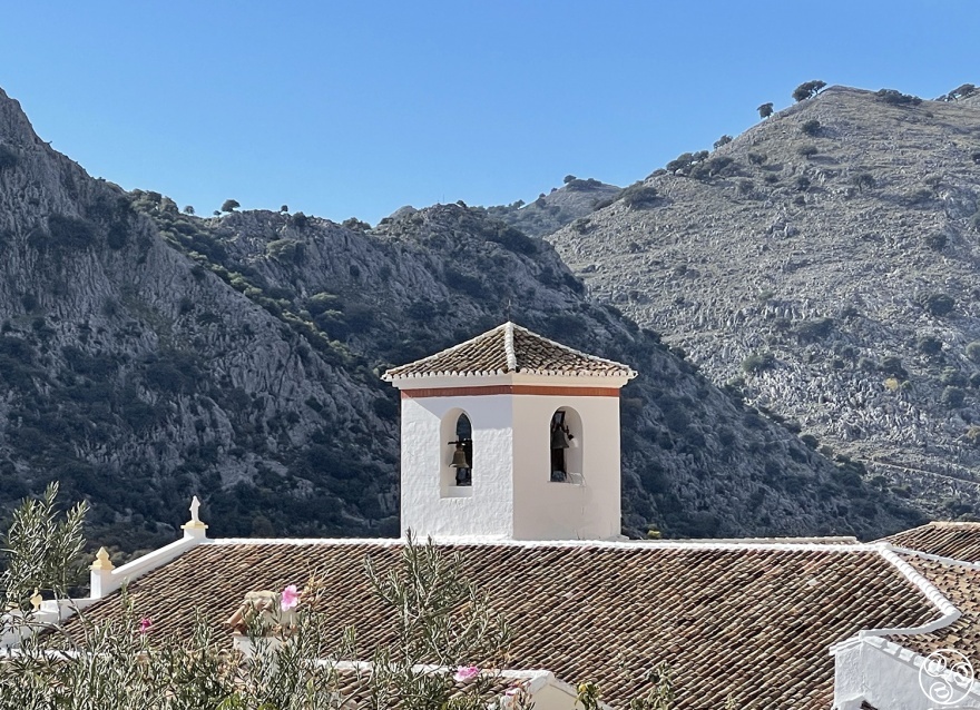 The Church of San MIguel - La Iglesia San Miguel Arcángel 