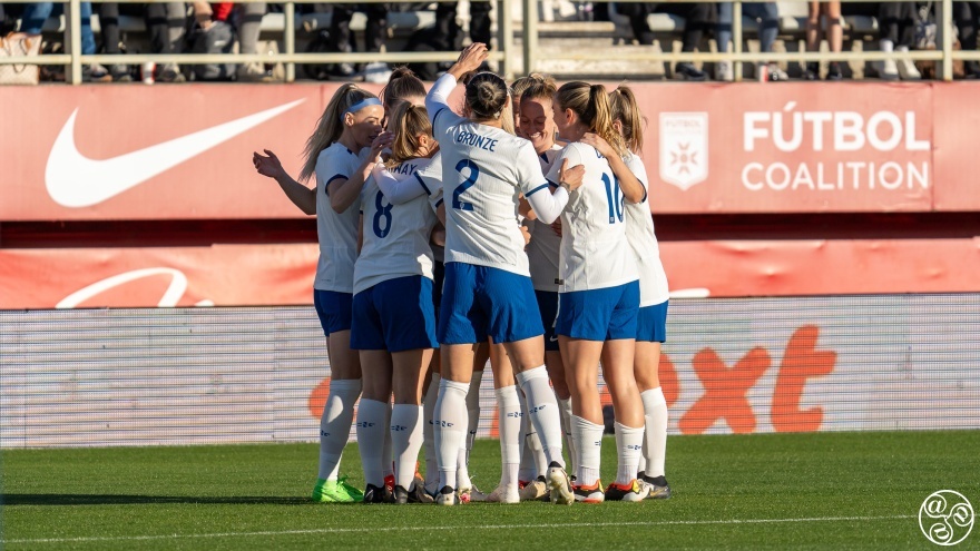 England celebrating a goal against Italy in Algeciras © Andres Lopez Sheridan
