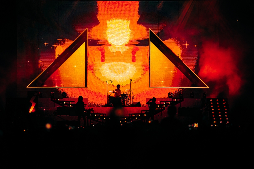 The Strokes on the Sunrise stage played a set of indie rock anthems from their 25 year career. © Sharon Lopez