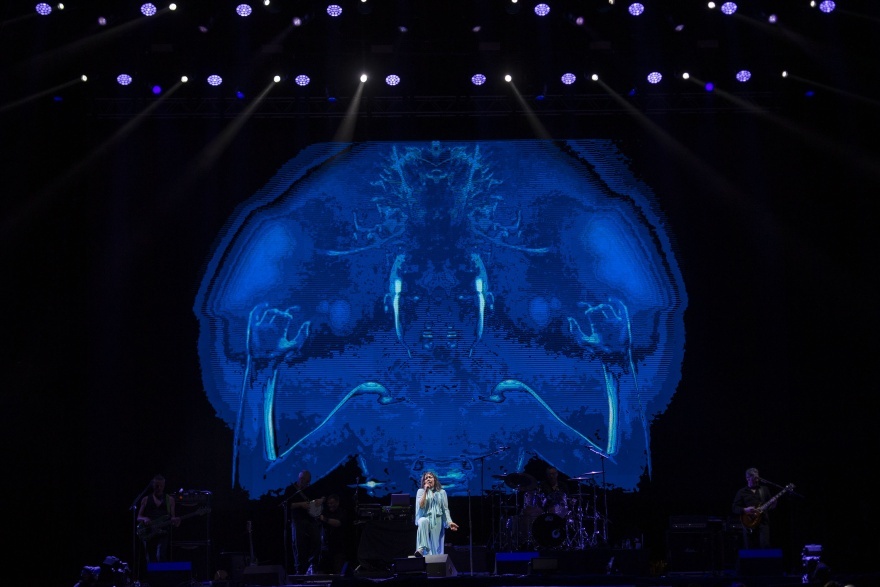 Siouxsie brought a nostalgic sound to the festival. © Oscar L Tejeda