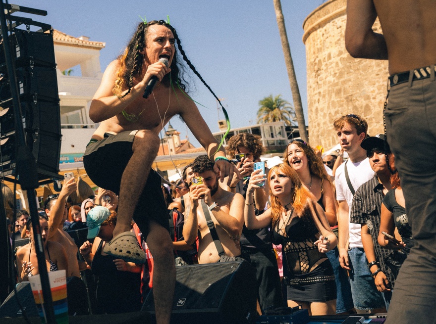 Ben Yart ' kid from Mendillorri in Pamplona' on the 'El Torrejon' stage in La Cala de Mijas. © Judith Naess