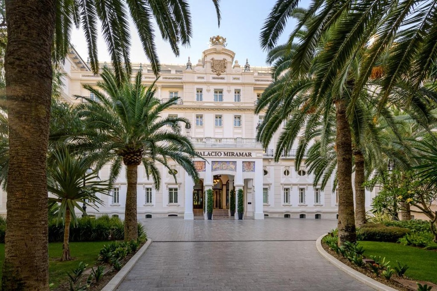 Grand entrance © Gran hotel Miramar, Malaga