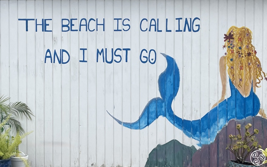 Gigi´s beach, complete with mermaid