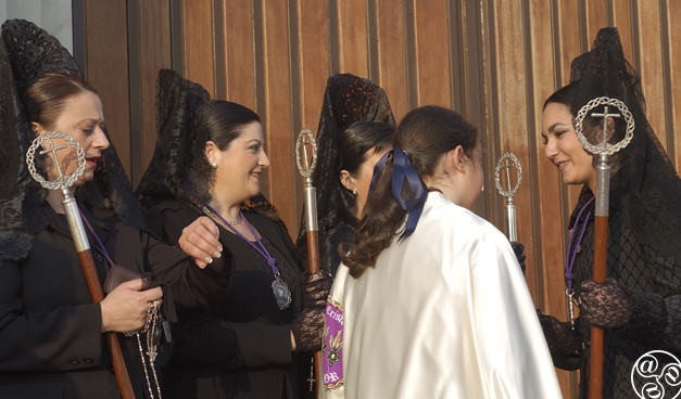 Members of the Semana Santa Cofradias © Michelle Chaplow