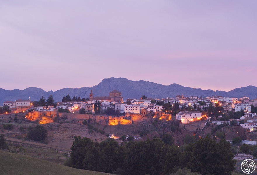It is well worth staying over in Ronda and enjoying the fabulous sunsets and sunrises over the valley. © Michelle Chaplow