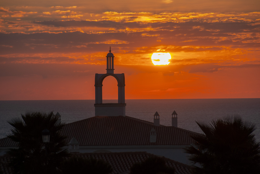 Novo Sancti Petri is renowned for its sunsets, over the Atlantic Ocean © Michelle Chaplow