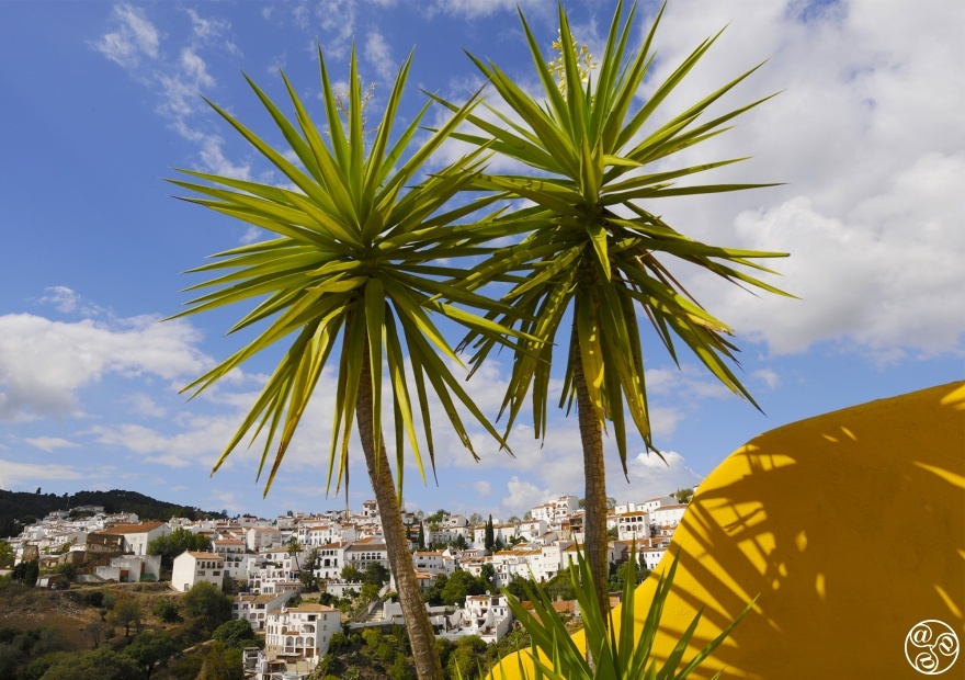 The white village of Gaucin © Michelle Chaplow