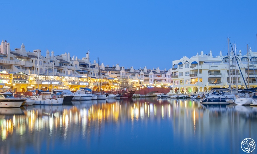 Benalmadena port, shopping, dancing and alfresco dining by moonlight. © Michelle Chaplow