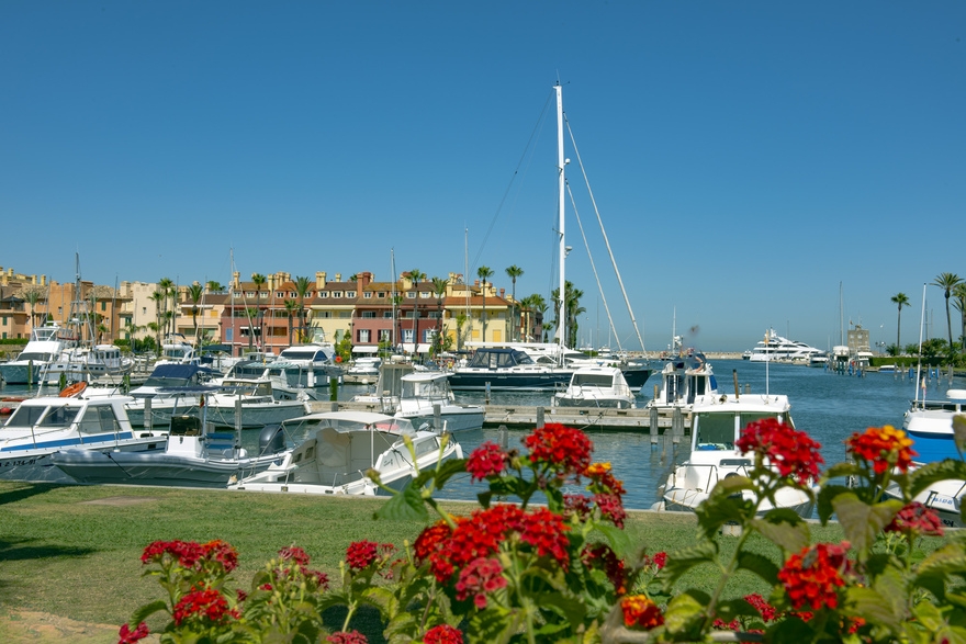 Sotogrande offers elegant waterfront apartments and luxury villas surrounded by golf courses, marinas, and pristine beaches, blending modern comfort with Andalusian charm. © Michelle Chaplow