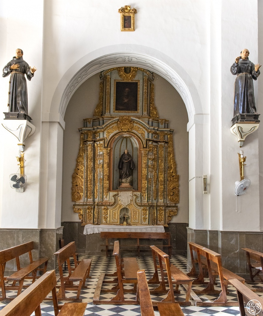 Parroquia de Nuestro Salvador Albuñuelas, Plaza de Gracia © Michelle Chaplow