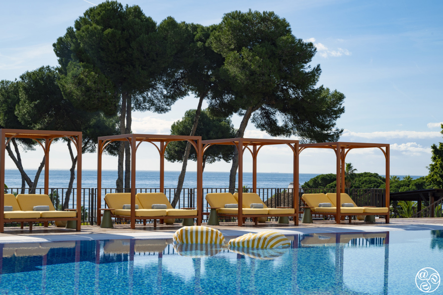 The iconic hotel Don Carlos, Marbella © Michelle Chaplow