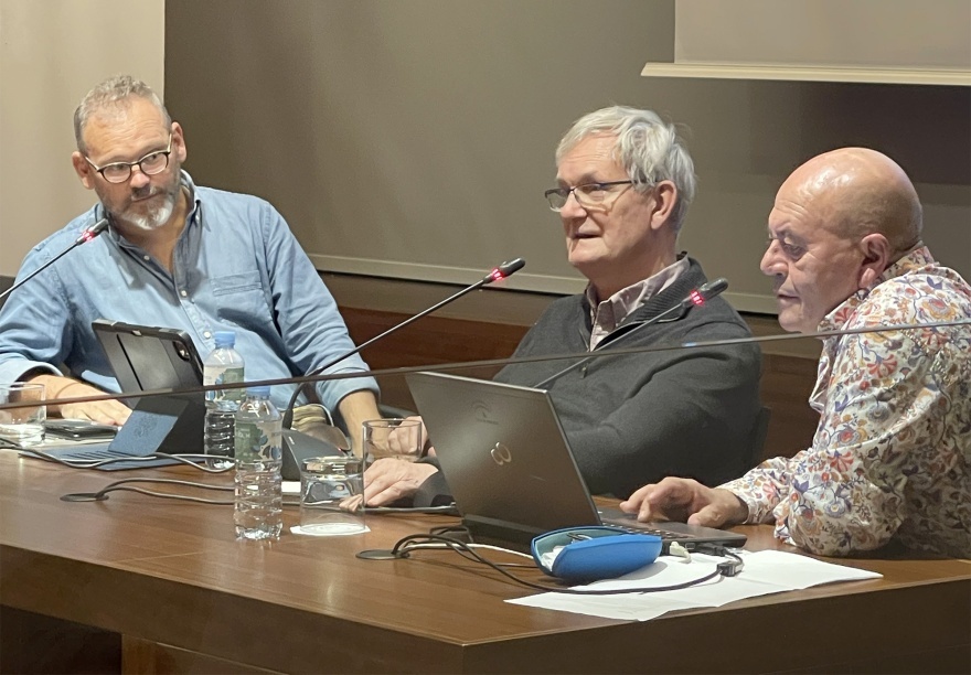 The lecture by Martin Parr, his translator Phil (left) and photography expert and (right) university lecturer Juan Pablo Wert Ortega © Michelle Chaplow