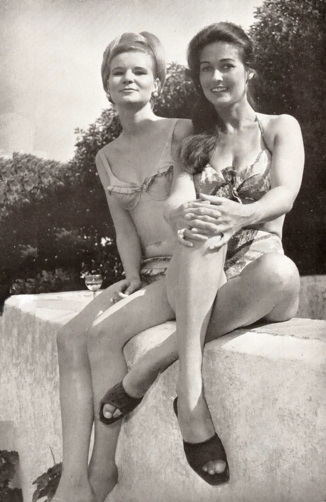 Shelagh Tennant y Jane Dolinger, villa La Paloma, Torremolinos (1964). Cortesía Torremolinos Chic. 