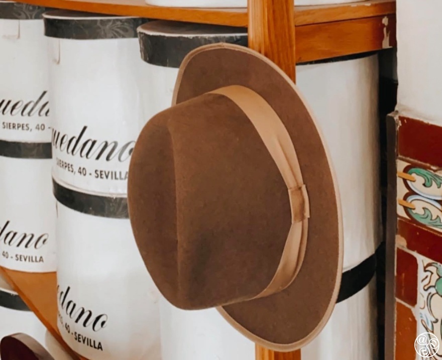 A timelessly stylish hat © Maquedano