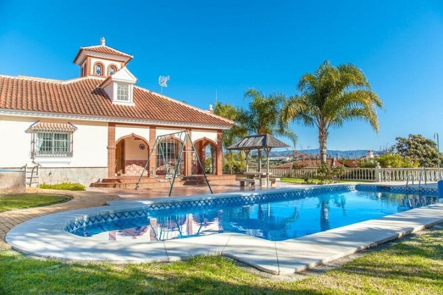 Clear views outside Villa Catalina © Booking.com / Villa Catalina