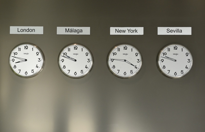 Seville airport info Car hire, bus and train services from Sevilla