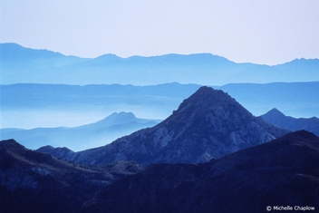 The Sierra Nevada Mountain range  © Michelle Chaplow