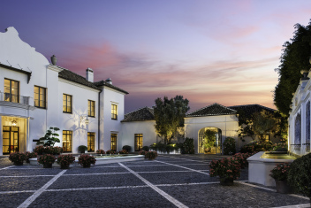 The grand entrance to Finca Cortesin © Michelle Chaplow