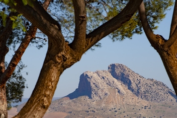 Peña de los Enamorados (Lovers' Rock) © Michelle Chaplow