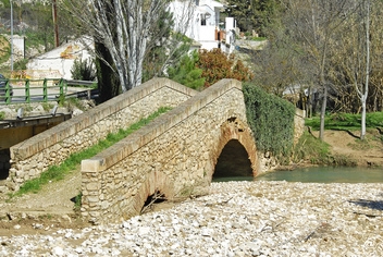 Pack Horse Bridge - Riofrio © Michelle Chaplow