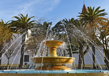 Plaza de Andalucía - Sierra de Yeguas © Michelle Chaplow