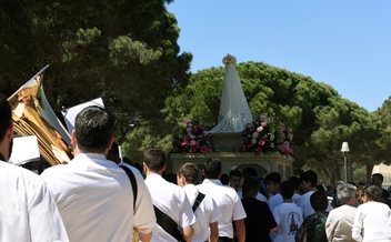 This festival at the Parroquia Nuestra Señora de Fátima is a small, off-the-beaten-path procession that provides an authentic taste of modern-day Spain © Michelle Chaplow