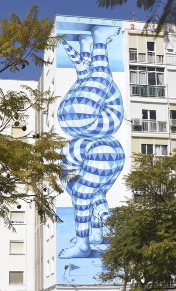 The Blue Phase of the Curious Bird by Andre Farkas ‘Treco’. Photo© Michelle Chaplow
