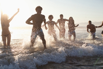 Tarifa Holiday vibes start here – splash into summer and unwind in your dream rental by the sea © istock