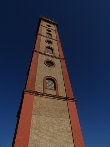 Torre de Perdigones in Seville, which was used to make lead pellets, and now houses a camara oscura © Fiona Flores Watson